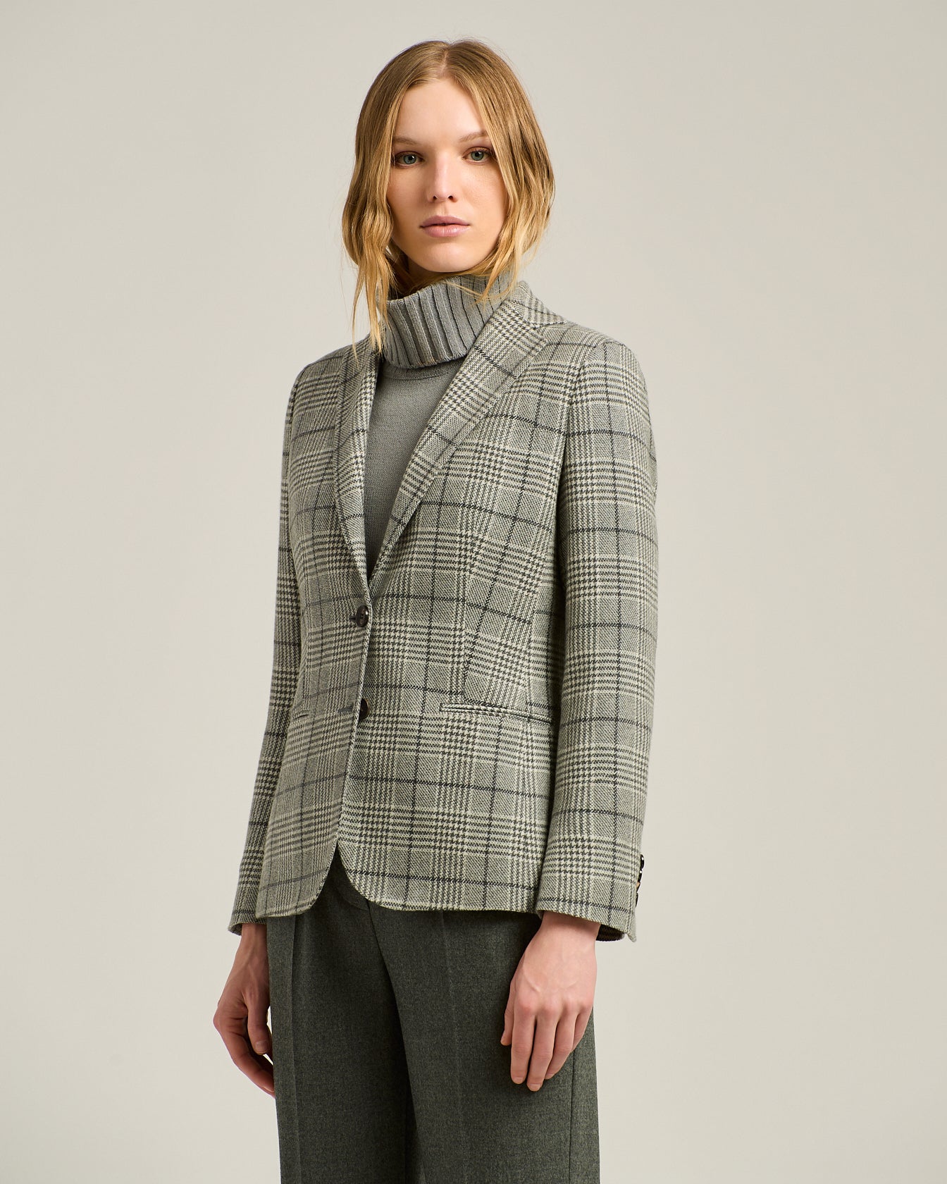 BLACK/WHITE PRINCE OF WALES CASHMERE BLAZER - Image 2