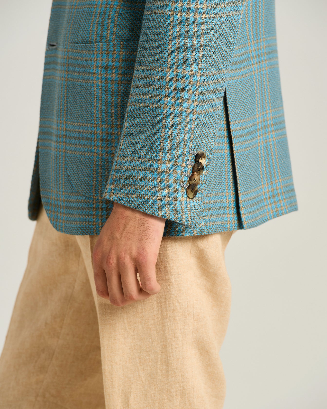 CASHMERE AND LINEN CHECKED SINGLE-BREASTED JACKET IN AZURE - Image 4