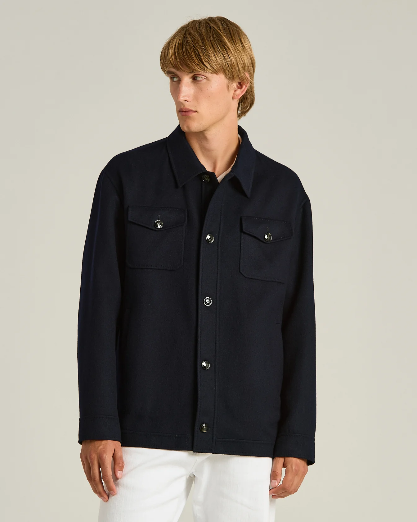 PURE CASHMERE SHIRT JACKET IN NAVY BLUE - Image 2