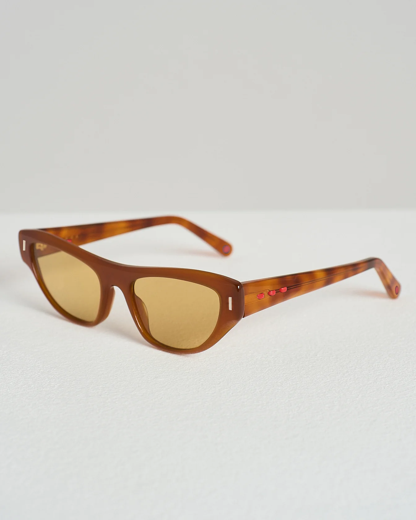 Refined women's accessories made in italy